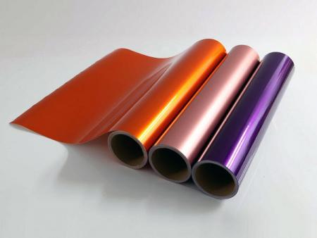 As a specialist for self-adhesive vinyl, IPC offers innovative and